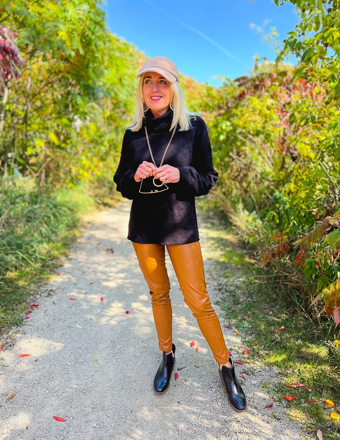 Fall Outfits Featuring Faux Leather Leggings - Doused in Pink