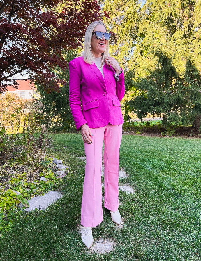 How to Style Bold Pink Barbiecore Outfits - Doused in Pink