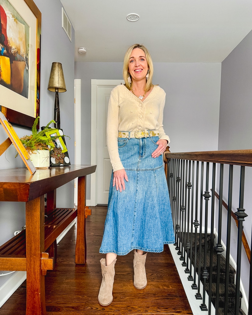 3 Ways to Style a Long Denim Skirt - Doused in Pink